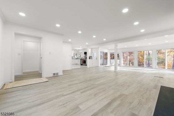 Empty room, Interior, Recessed Lighting, Wood Texture Flooring