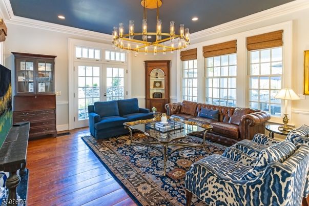 Chandelier, Interior, Living room, Recessed Lighting, Wood Texture Flooring