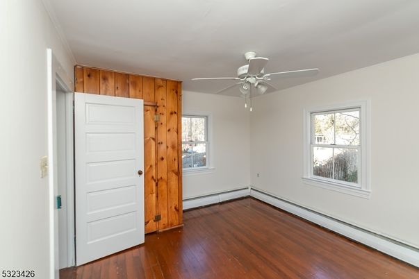Empty room, Interior, Wood Texture Flooring, Wooden Walls
