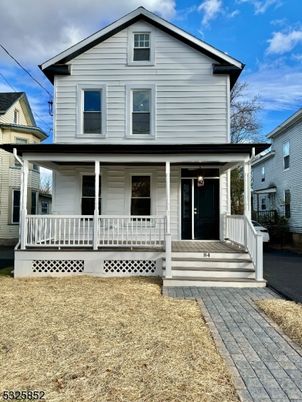 Exterior, Facade, American Craftsman