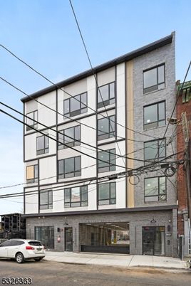Exterior, Facade, Brick Facade, Rowhouse
