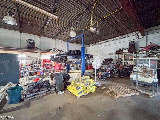 Garage, Interior