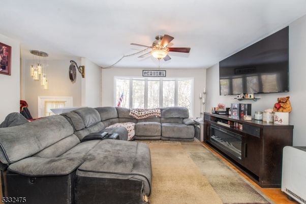Interior, Living room, Pendant Lights