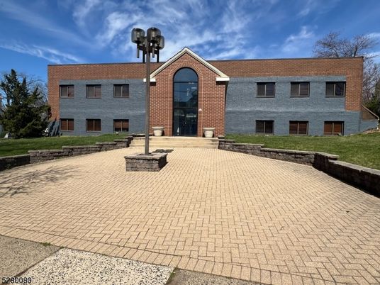 Exterior, Facade, Brick Facade, Cape Cod