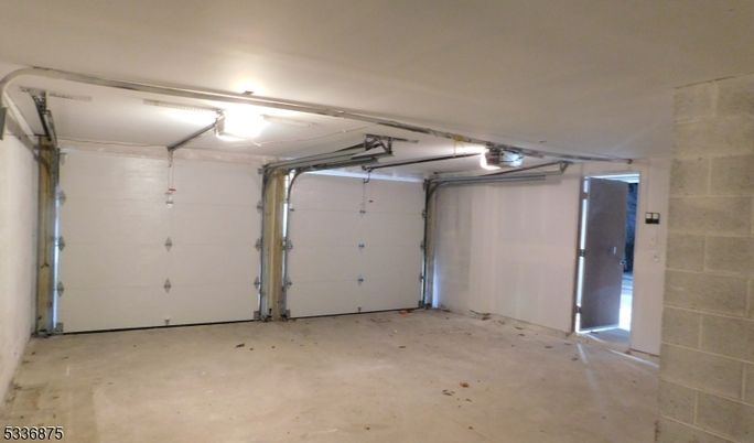 Garage, Interior, Stone Walls