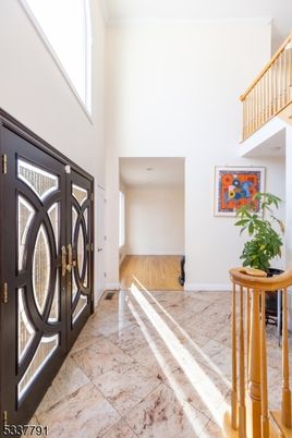 Interior, Washer, Wood Texture Flooring