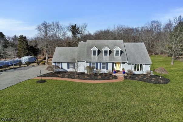 Attached, Exterior, Facade, Cape Cod