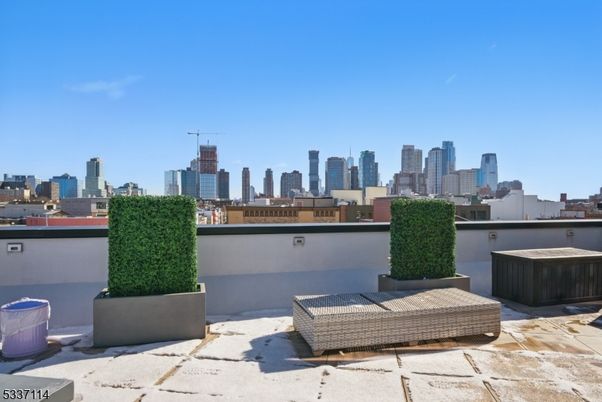 Exterior, Other, Skyline