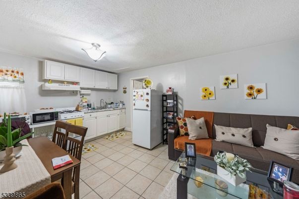 Dining room, Interior, Kitchen, Living room