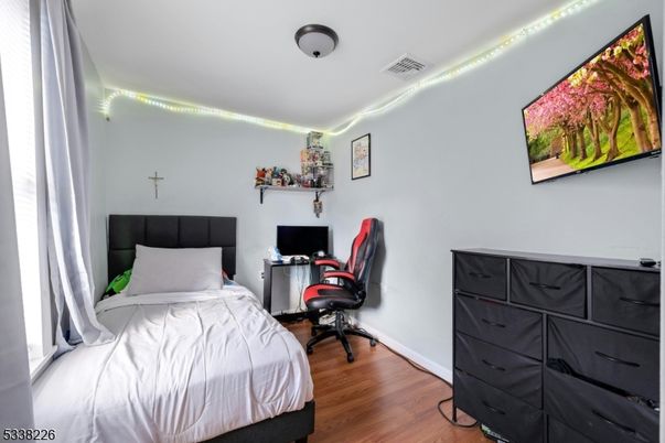 Bedroom, Home Office, Interior, Wood Texture Flooring