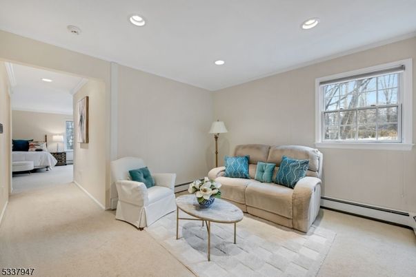 Bedroom, Interior, Living room, Recessed Lighting