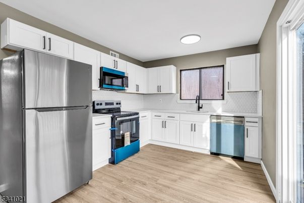 Interior, Kitchen, Stainless Steel Appliances, Wood Texture Flooring