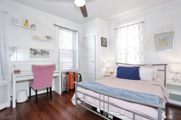 Bedroom, Home Office, Interior, Wood Texture Flooring