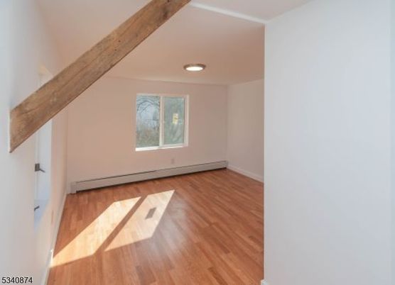 Empty room, Interior, Recessed Lighting, Wooden Beams, Wood Texture Flooring