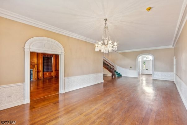 Chandelier, Empty room, Interior, Wood Texture Flooring