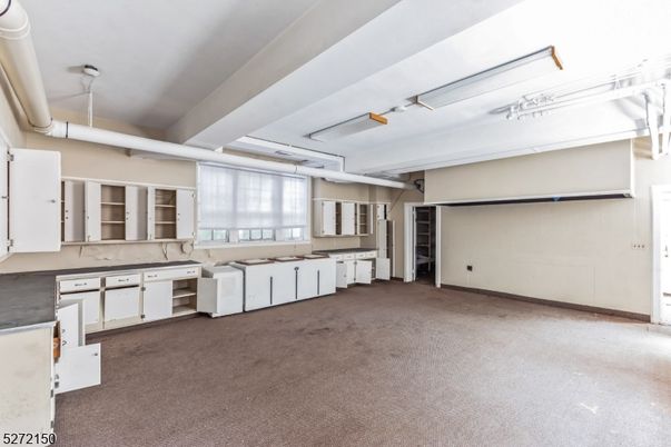 Garage, Interior, Washer
