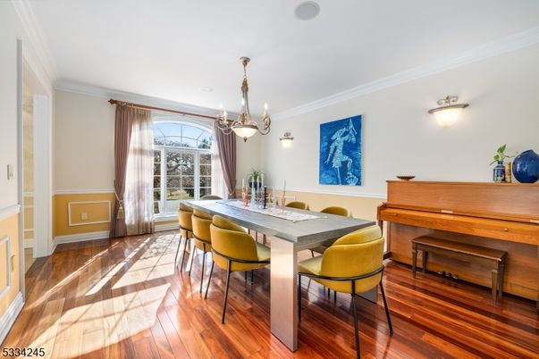 Chandelier, Dining room, Interior, Piano, Wood Texture Flooring