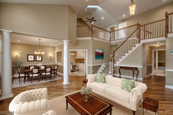 Chandelier, Dining room, Interior, Living room, Pendant Lights, Recessed Lighting, Wood Texture Flooring