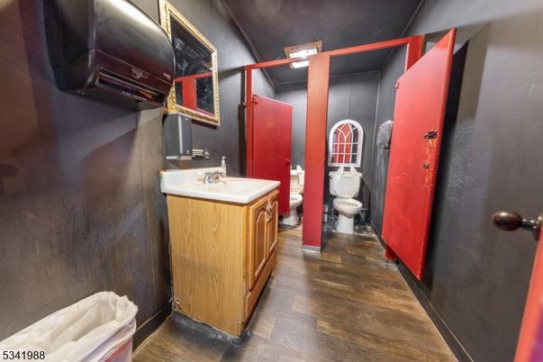 Bathroom, Interior, Wood Texture Flooring