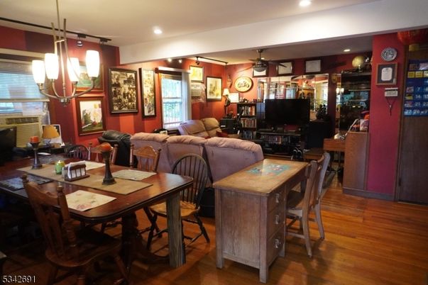 Dining room, Interior, Living room, Pendant Lights, Recessed Lighting, Wood Texture Flooring