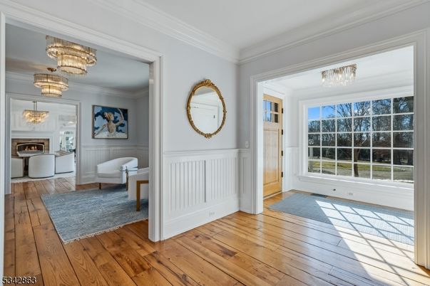 Chandelier, Fireplace, Interior, Wood Texture Flooring