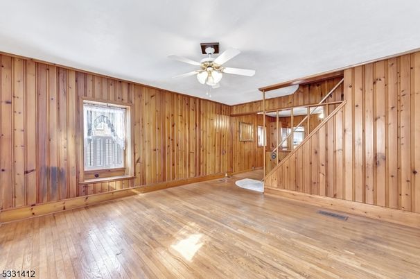 Empty room, Interior, Wood Texture Flooring, Wooden Walls
