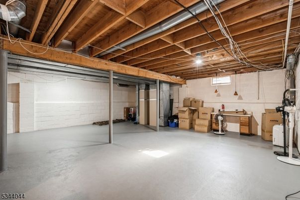 Garage, Interior, Washer, Wooden Beams, Wooden Ceilings