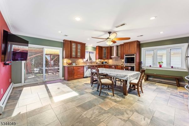 Dining room, Interior, Kitchen, Recessed Lighting, Stainless Steel Appliances