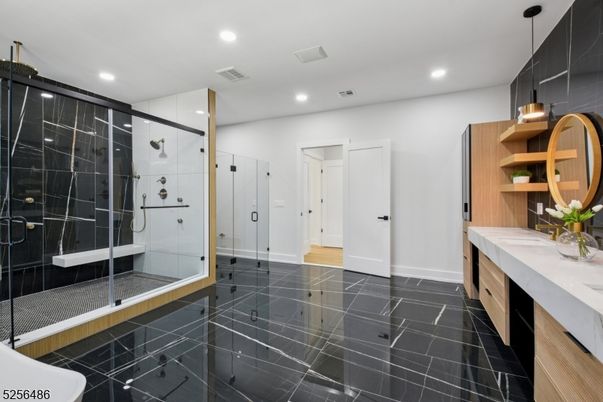 Bathroom, Glass Shower, Interior, Pendant Lights, Recessed Lighting