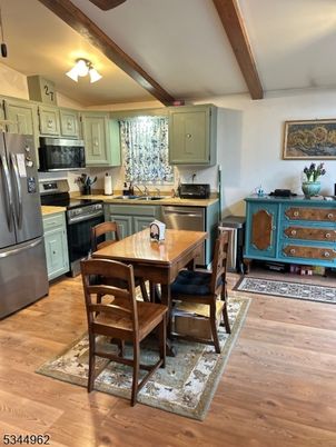 Dining room, Interior, Kitchen, Stainless Steel Appliances, Wooden Beams, Wood Texture Flooring