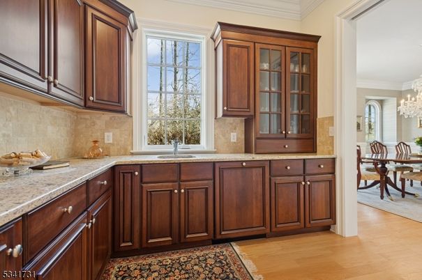 Chandelier, Dining room, Interior, Kitchen, Wood Texture Flooring