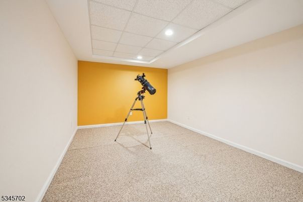 Fitness Equipment, Interior, Recessed Lighting