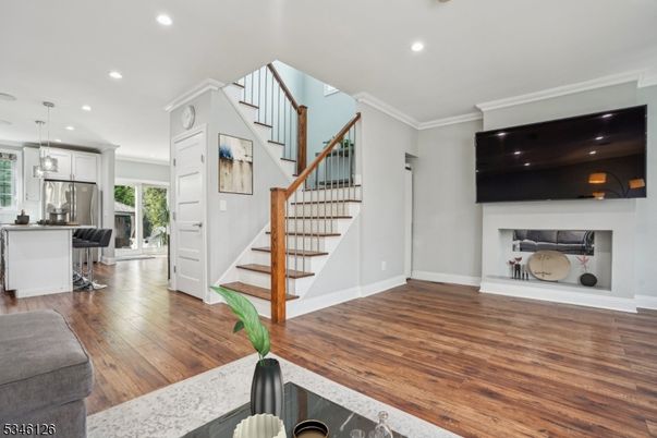 Dining room, Interior, Kitchen, Pendant Lights, Recessed Lighting, Stainless Steel Appliances, Wood Texture Flooring