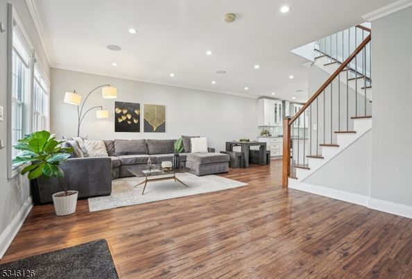 Interior, Living room, Recessed Lighting, Wood Texture Flooring
