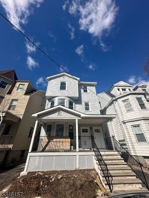 Exterior, Facade, Queen Anne Victorian