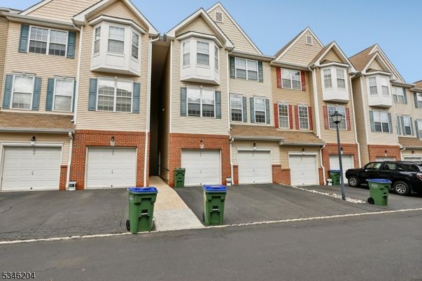 Attached, Exterior, Facade, Brick Facade, Rowhouse