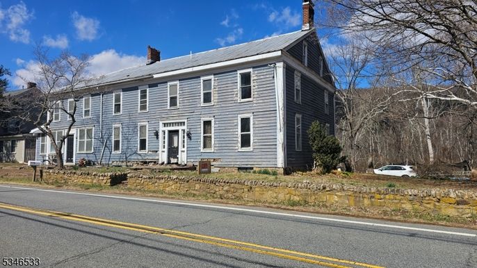 Exterior, Facade, Georgian