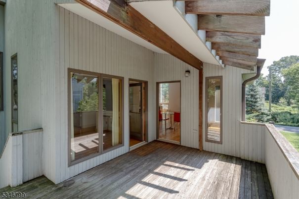 Exterior, Wood Texture Flooring