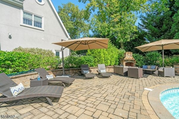 Exterior, Fireplace, Pool