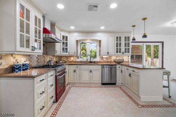 Interior, Kitchen, Pendant Lights, Recessed Lighting, Stainless Steel Appliances