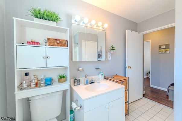 Bathroom, Dual Sink Vanities, Interior, Wood Texture Flooring