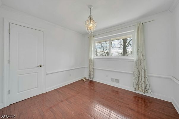 Chandelier, Empty room, Interior, Wood Texture Flooring