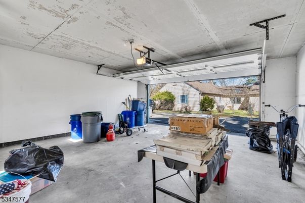 Garage, Interior