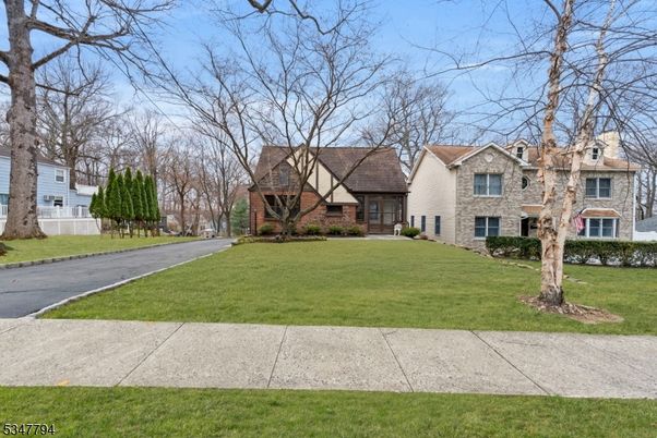 Exterior, Facade, Brick Facade, Cape Cod