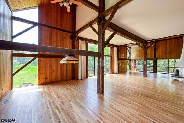 Empty room, Interior, Wooden Beams, Wooden Ceilings, Wood Texture Flooring, Wooden Walls