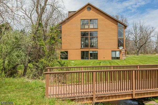 Backyard, Exterior, Facade, Log Home