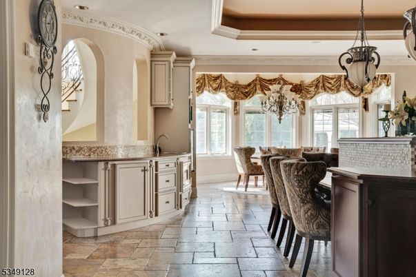 Chandelier, Dining room, Interior, Pendant Lights, Recessed Lighting