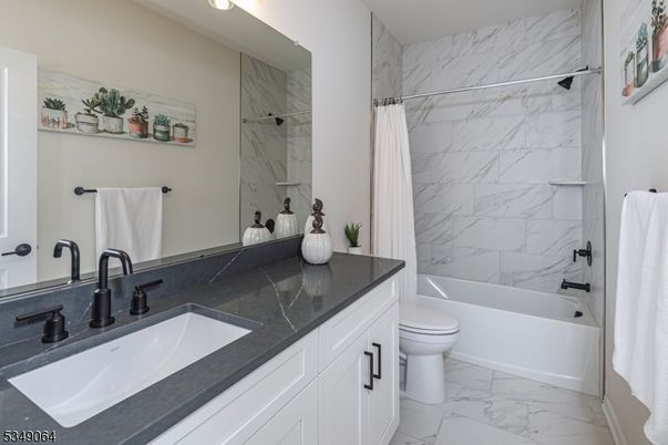 Bathroom, Interior, Marble, Marble Walls