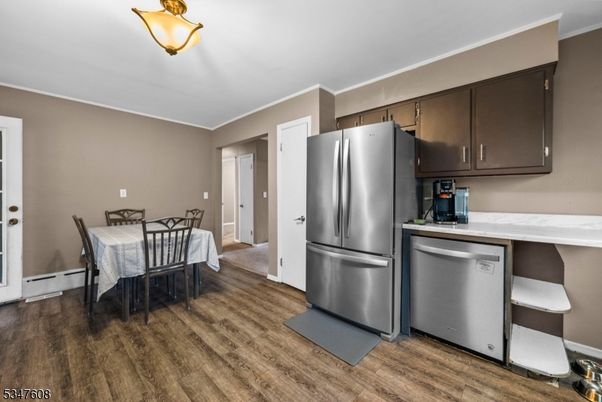 Dining room, Interior, Kitchen, Stainless Steel Appliances, Wood Texture Flooring