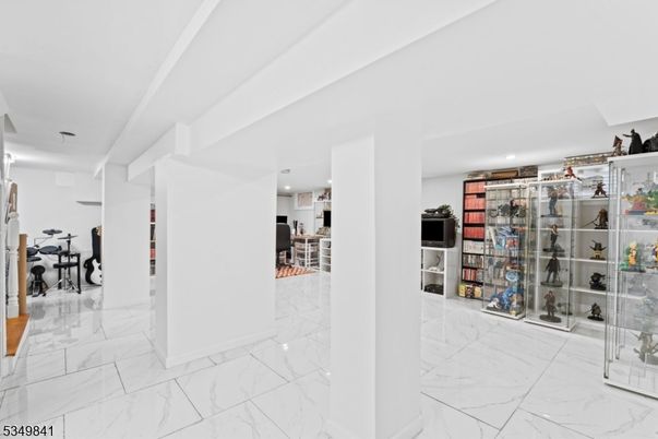 Interior, Marble, Recessed Lighting